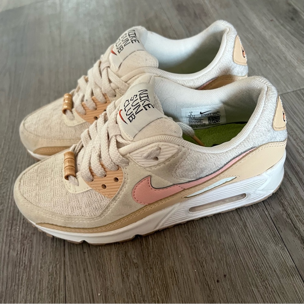 NIKE Air Max 90 SE Sun Club Casual Woman’s Sneakers